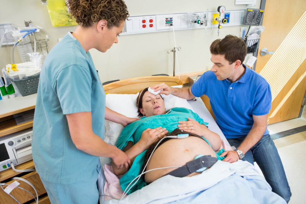 A pregnant woman suffers issues with her umbillical cord